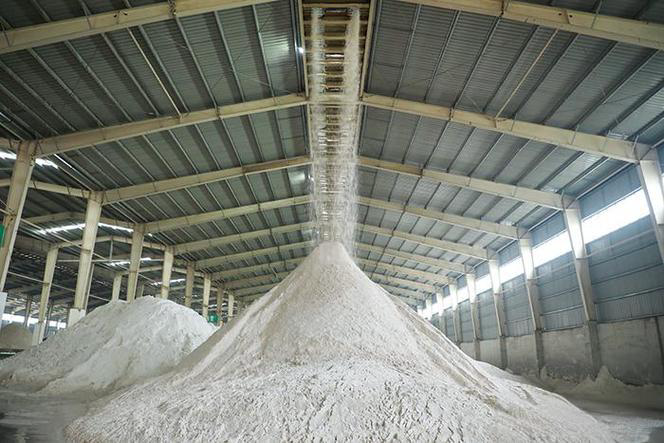 一粒 0.6 mm 的石英砂，為何從塔克拉瑪干 “飛” 到中原？—— 方形搖擺篩的新疆漫游手記